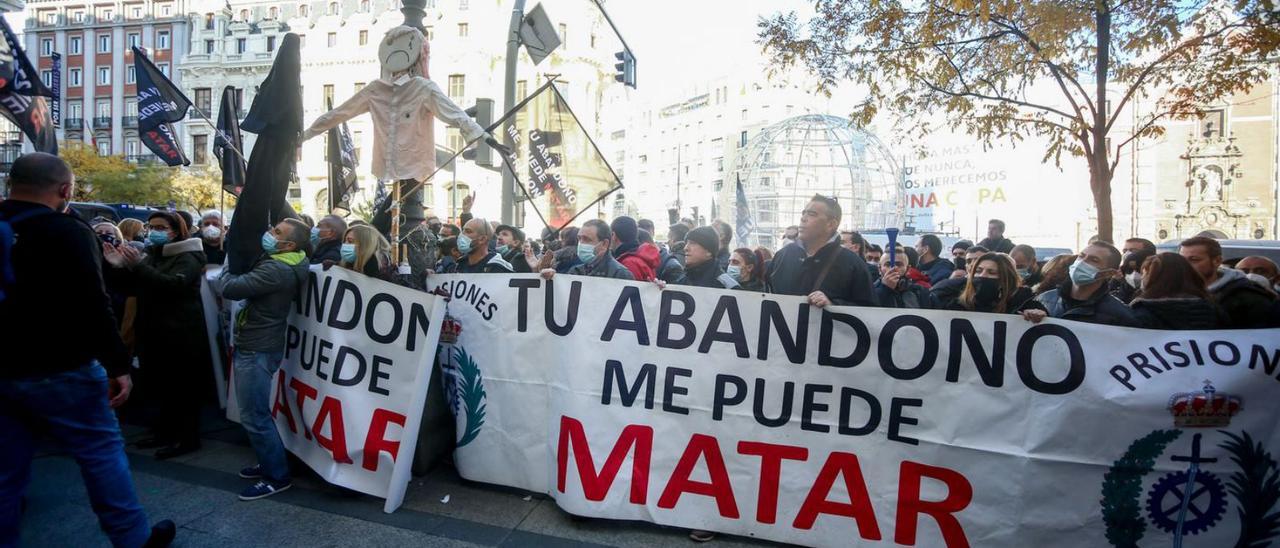 Imagen de la protesta de funcionarios de prisiones | RICARDO RUBIO /EP