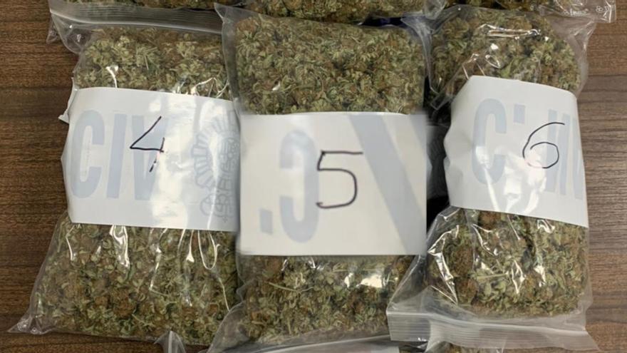 La Policía interviene un kilo de marihuana en un control en Palma