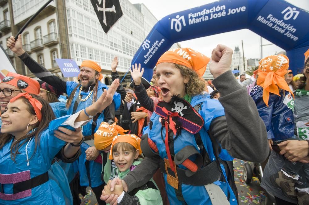 Más de 9.000 personas participan en la sexta Carrera ENKI en A Coruña.