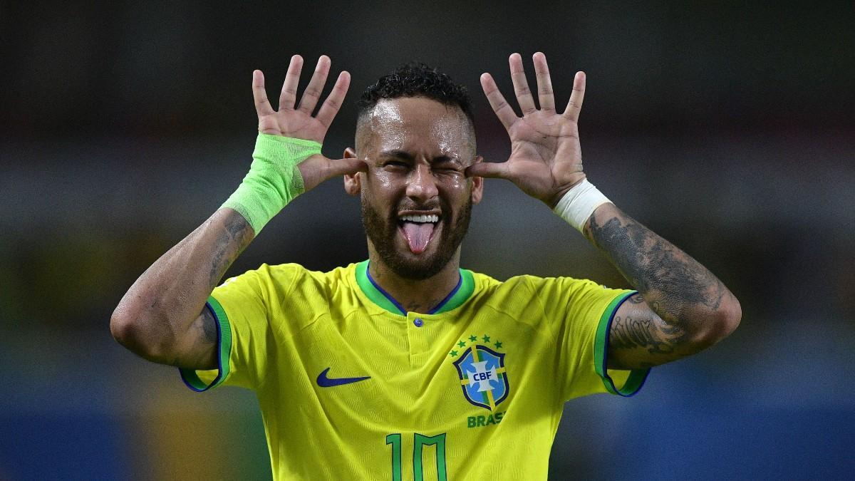 Neymar celebra su tanto ante Bolivia