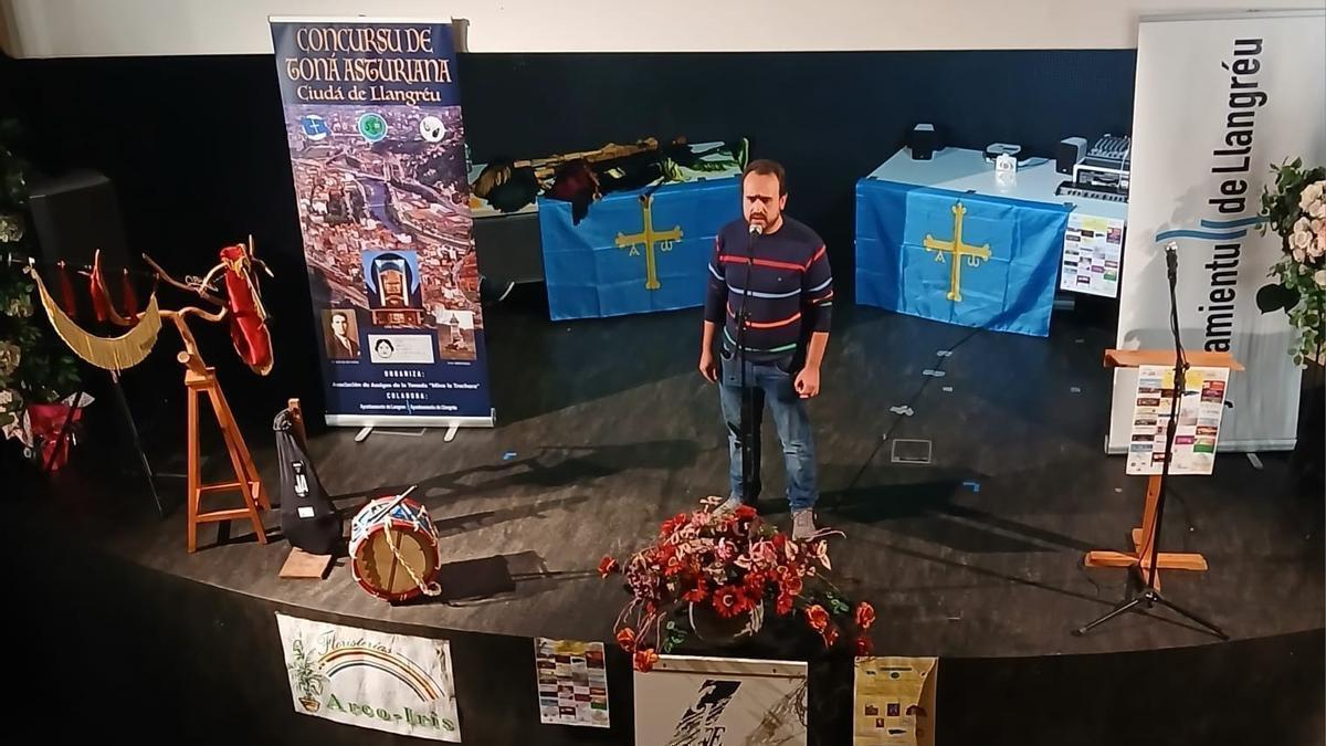 Raúl Díaz, uno de los semifinalistas, en la última gala clasificatoria.