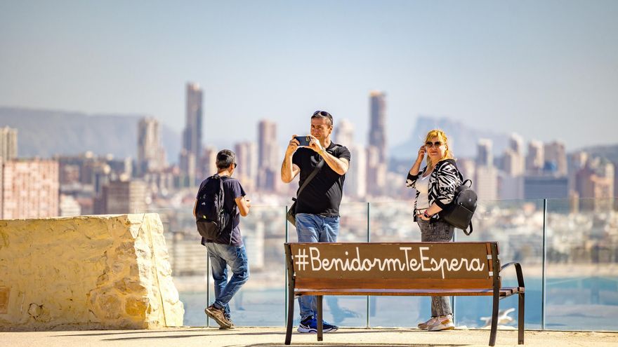Benidorm plantea nuevos indicadores a los ejes del DTI y reforzar el uso de la IA para el futuro del turismo