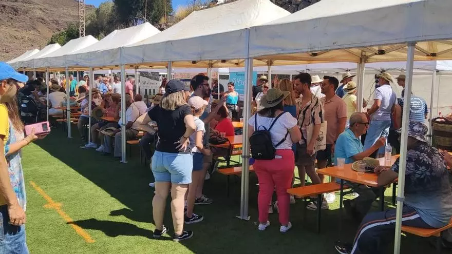Cientos de personas acuden a la III Feria Agrotasarte