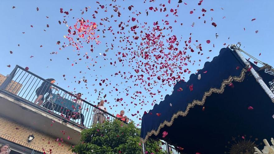 Vídeo | Así ha salido la Virgen del Dulce Nombre de Bellavista