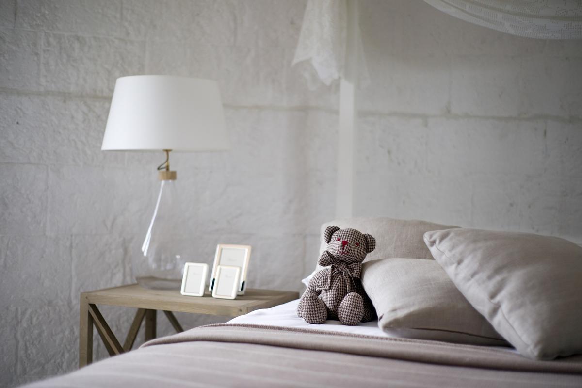 Los peluches y las almohadas pueden ir a la lavadora.