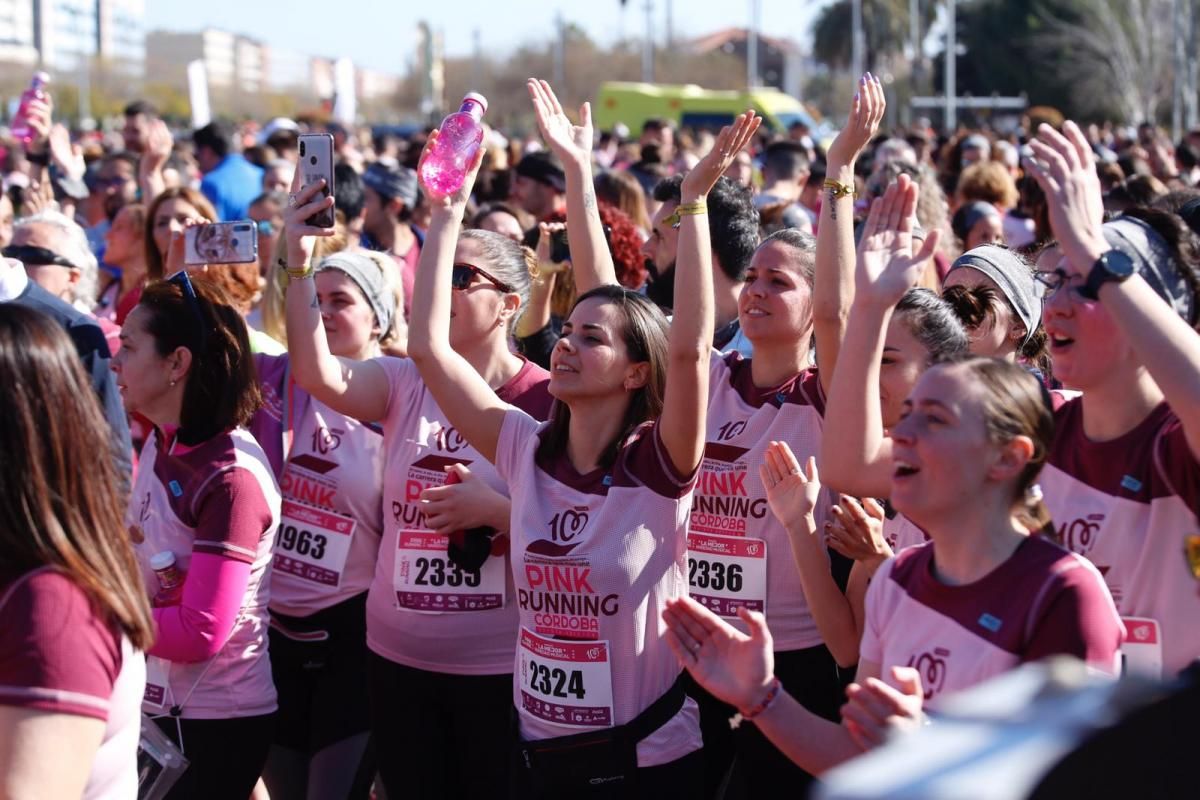 La Pink Running reúne a miles de mujeres deportistas en el Día Internacional de la Mujer