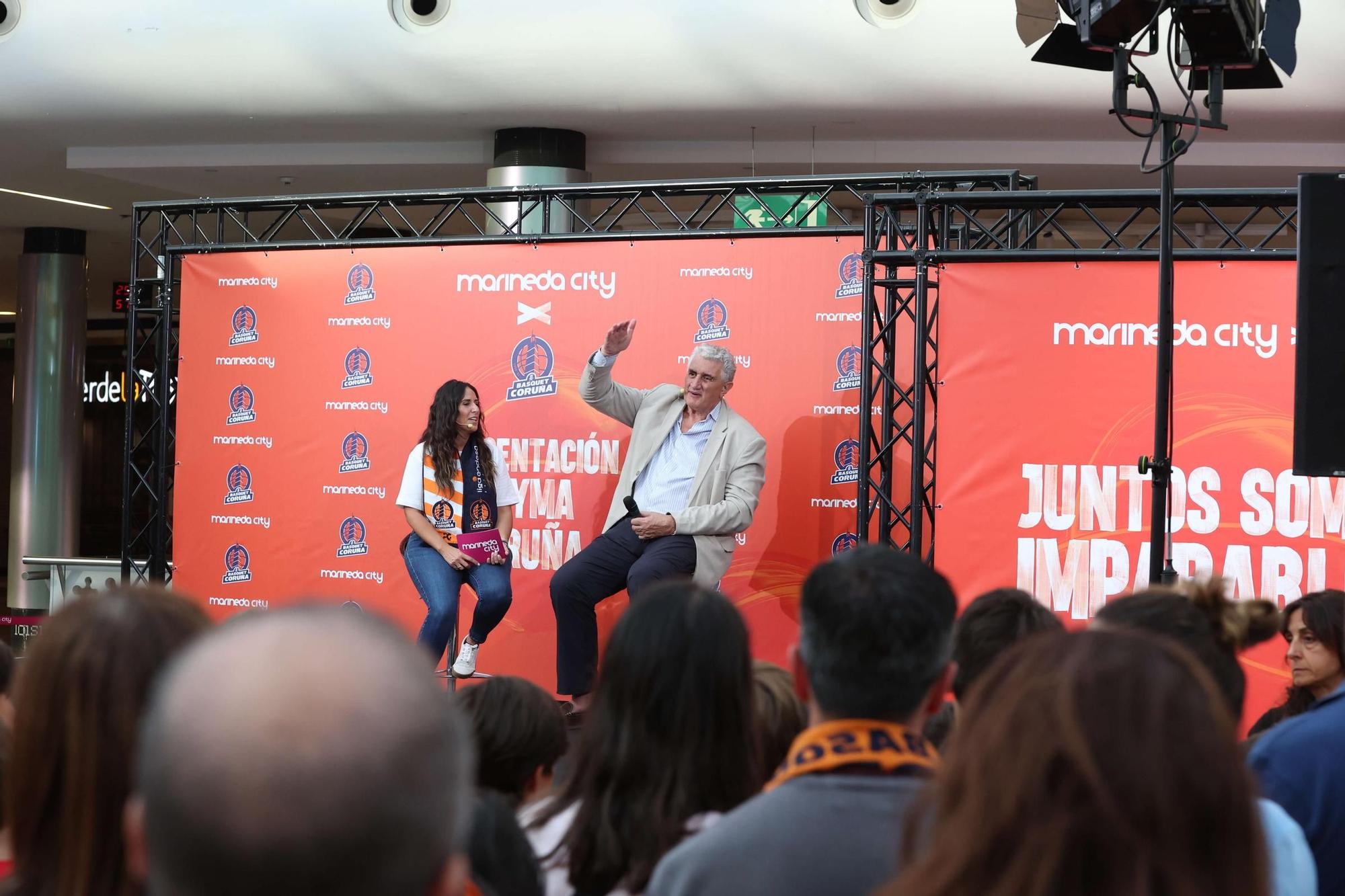 Presentación del equipo del Leyma Coruña en Marineda City