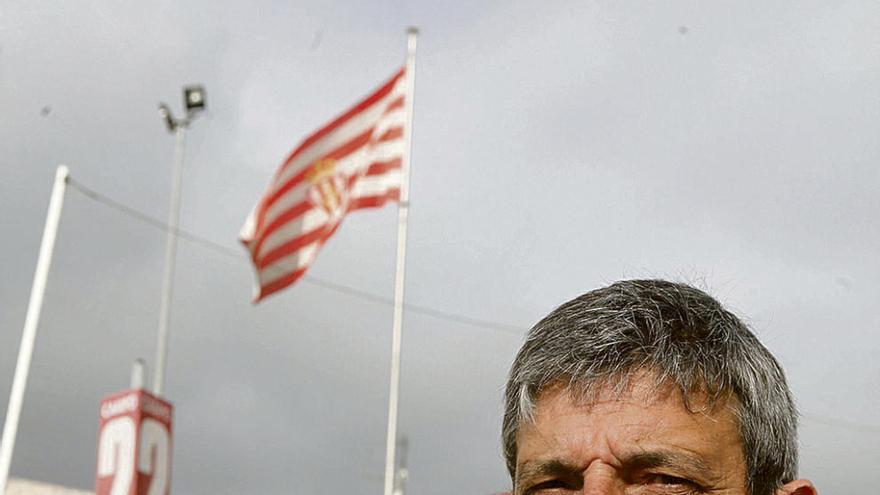 Iñaki Tejada, en las instalaciones de la Escuela de Fútbol de Mareo.