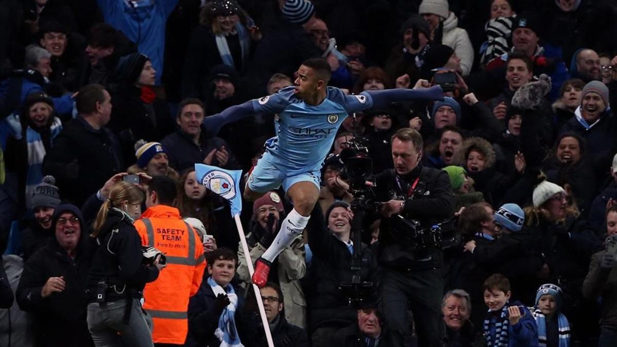 Gabriel Jesus estuvo cerca de convertirse en el héroe del partido.