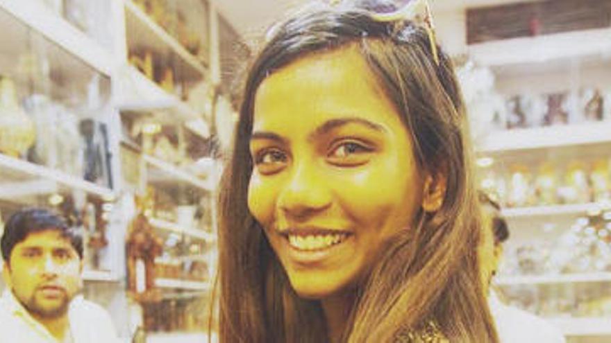 Hallan muerta a la modelo de 21 años Raudha Athif