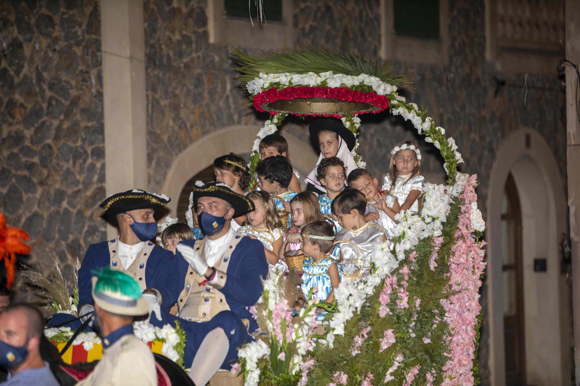 La Beata vuelve a recorrer Valldemossa