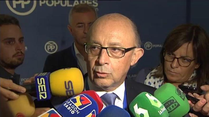 Montoro apercibe a la Generalitat para que explique cómo sufraga la web del referéndum