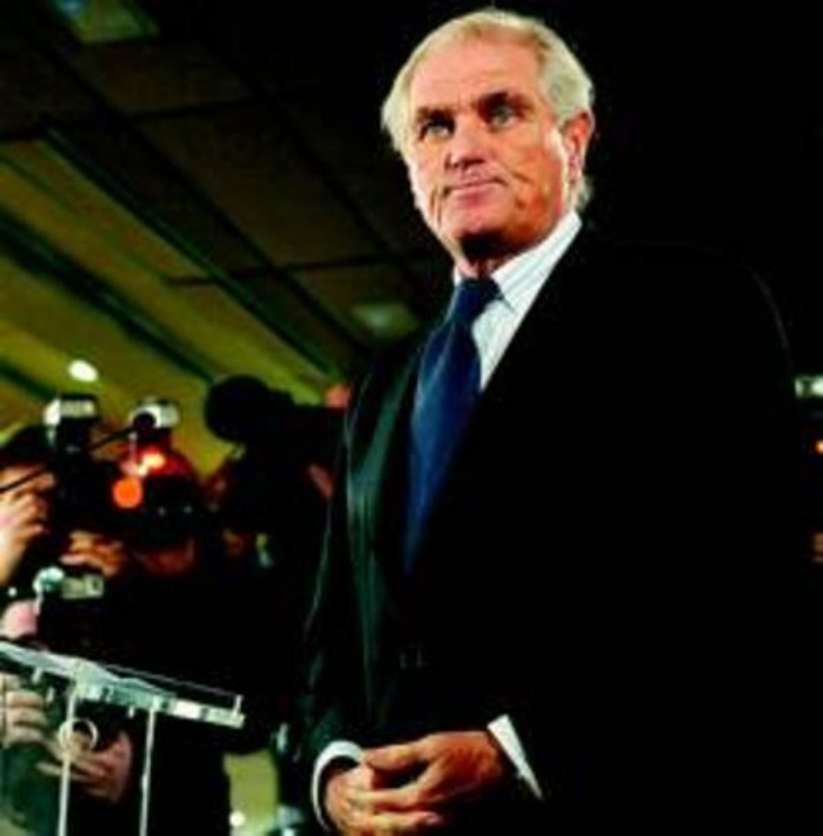 Calderón, divendres passat, quan va anunciar la dimissió com a president del Madrid. Calderón, divendres passat, quan va anunciar la dimissió com a president del Madrid.
