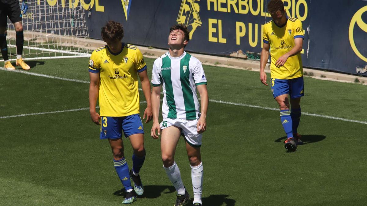 Las imágenes del Cádiz B - Córdoba CF