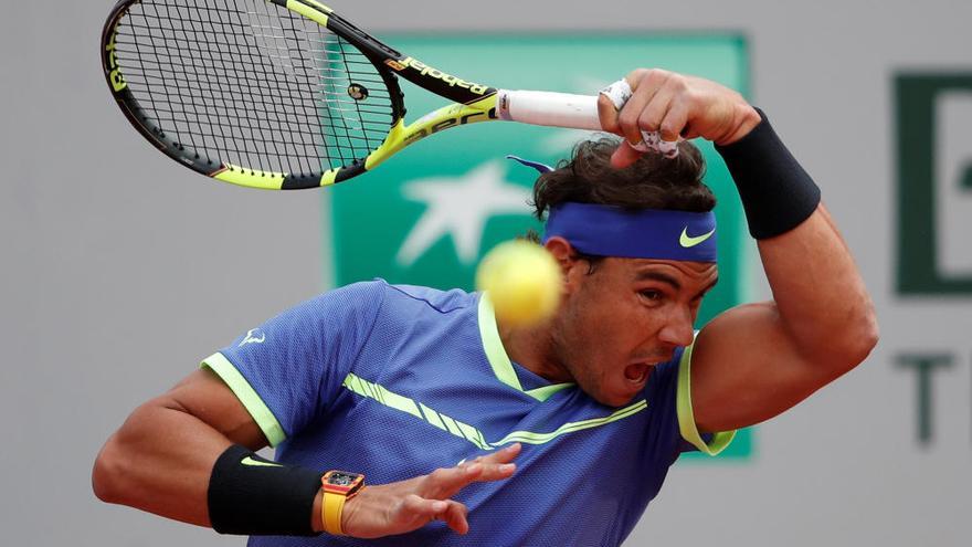 Nadal, a semifinales tras el abandono de Carreño