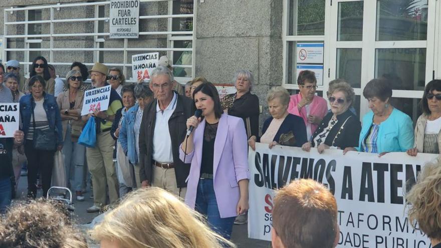 La alcaldesa de Moaña acusa al Sergas de ser «comerciales» de la sanidad privada