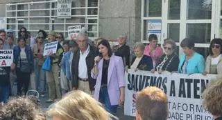 La alcaldesa de Moaña acusa al Sergas de ser «comerciales» de la sanidad privada