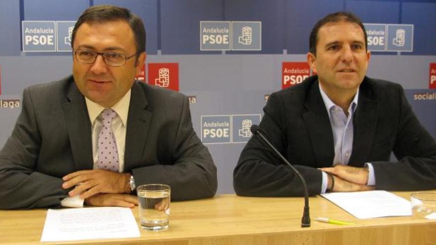 Miguel Ángel Heredia y Rafael Fuentes durante la rueda de prensa ofrecida hoy.