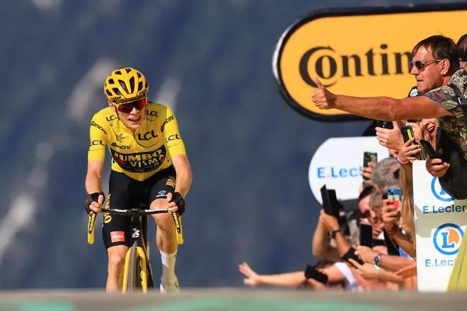 IMÁGENES | Las mejores imágenes de la etapa 17 del Tour de Francia