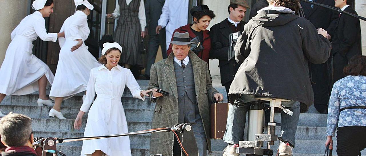 Una de las escenas de «Atraco», rodada en la antigua Escuela Industrial de Alcoy.