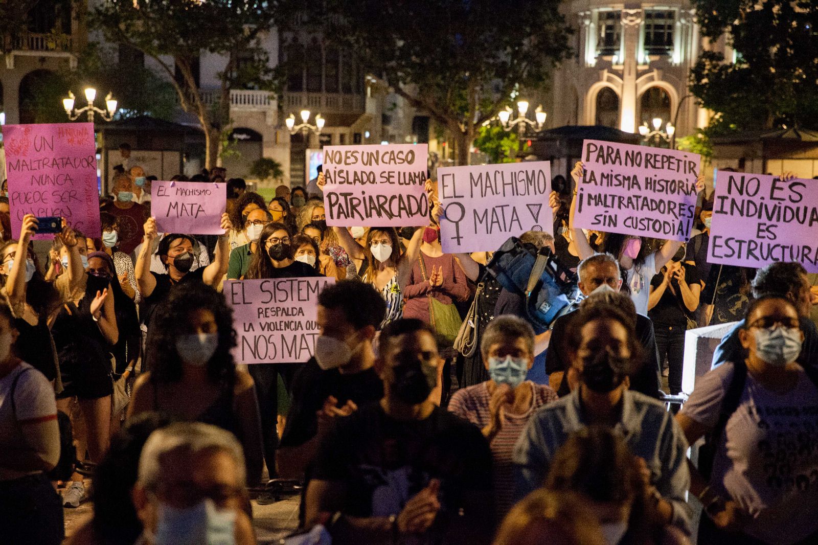 Protesta en València contra la violencia machista