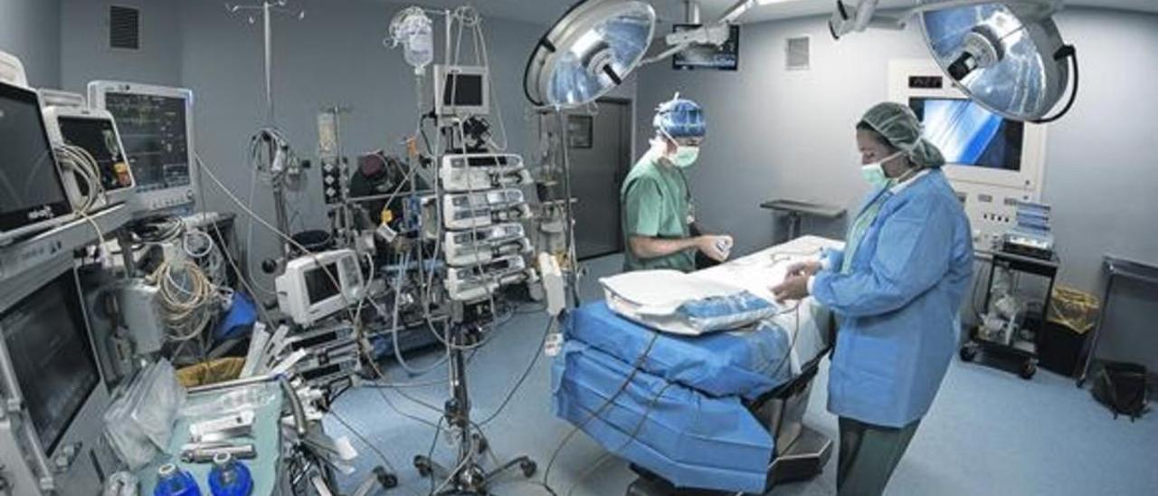 Médicos en el Hospital de Can Ruti.