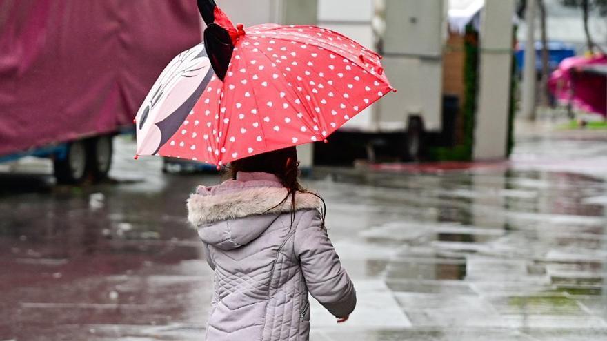 Nieve y tormentas fuertes y persistentes en Castellón este fin de semana: primera alerta amarilla ya activada