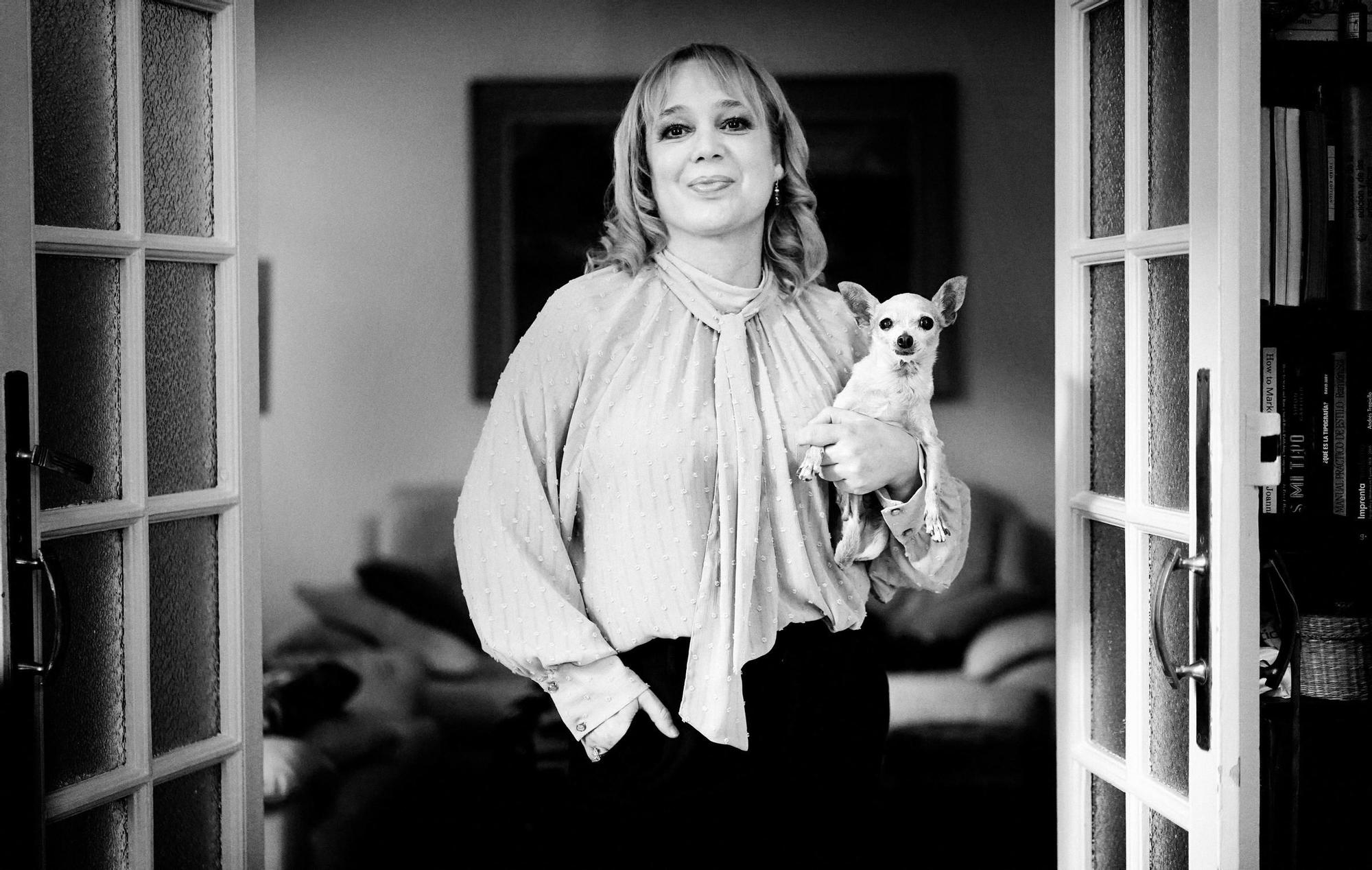 La escritora Ángela Vallvey.