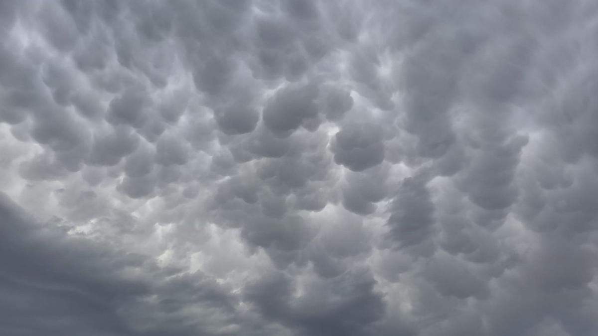Nubes tipo 'mamma en València