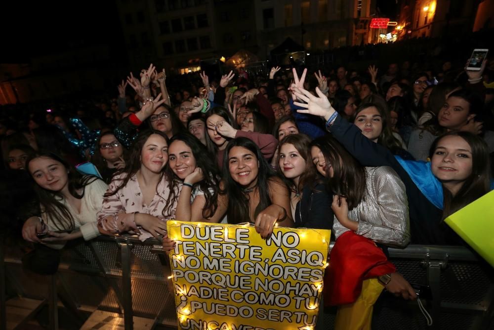 Concierto de Gemeliers en la plaza de la Catedral de Oviedo durante las fiestas de San Mateo 2017