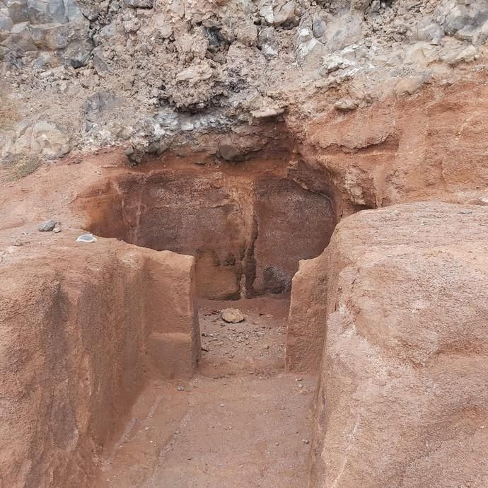 El arreglo del camino real del noroeste destapa un cementerio de 1.000 años