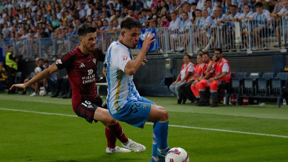 Partido de la pasada temporada frente al Mirandés en La Rosaleda.