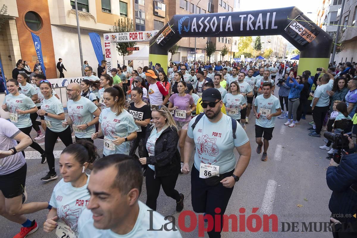 Carrera '10K Assota por ti' en Caravaca (salida y giro primera vuelta)