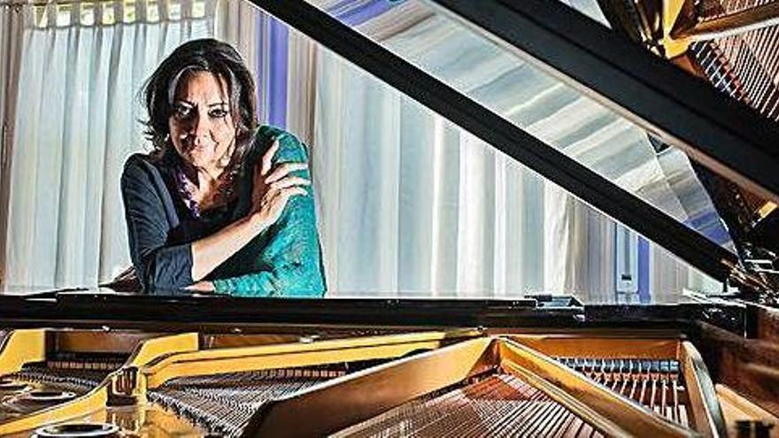 La pianista barcelonesa Sira Hernández actuará este domingo.