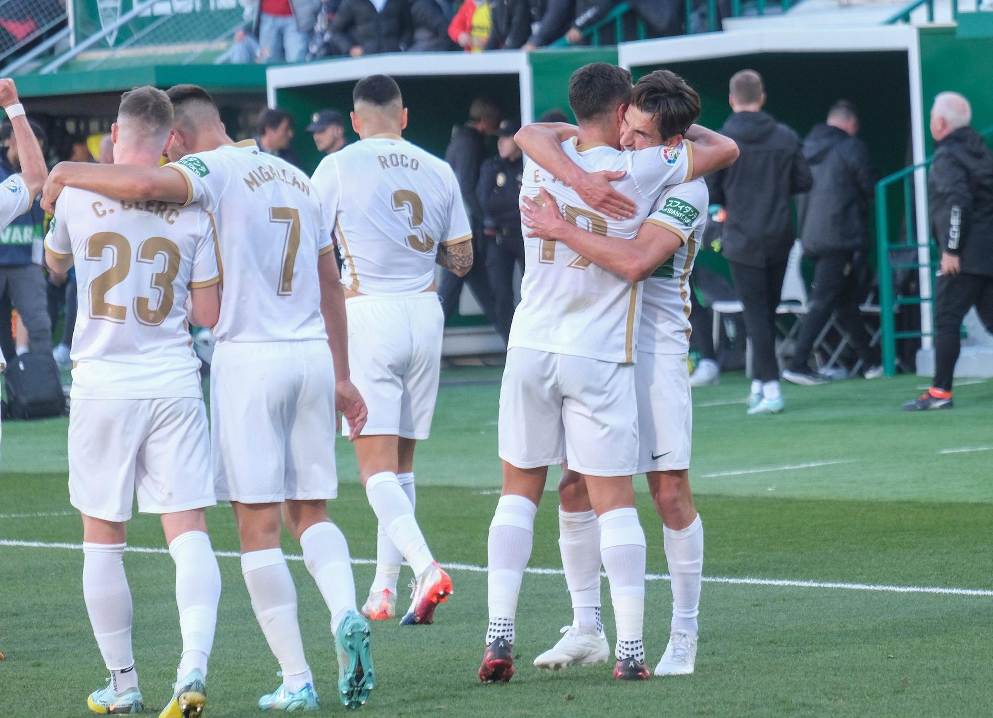 Las mejores imágenes de la primera victoria del Elche en La Liga