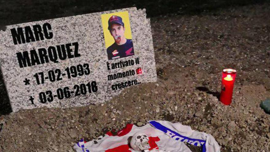 La macabra tumba de Marc Márquez que ha montado un tifosi