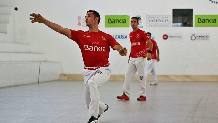 Pere, en acció en una partida.