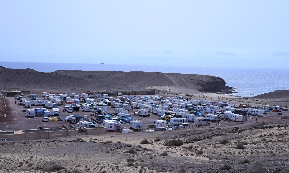 Zona de acampada de Papagayo en el  municipio de Yaiza, en el sur de Lanzarote.