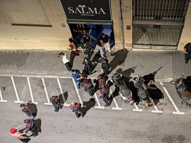 Una nueva pelea ante la antigua discoteca KGB exaspera a los vecinos: El reguero de sangre llegaba a la calle Escorial