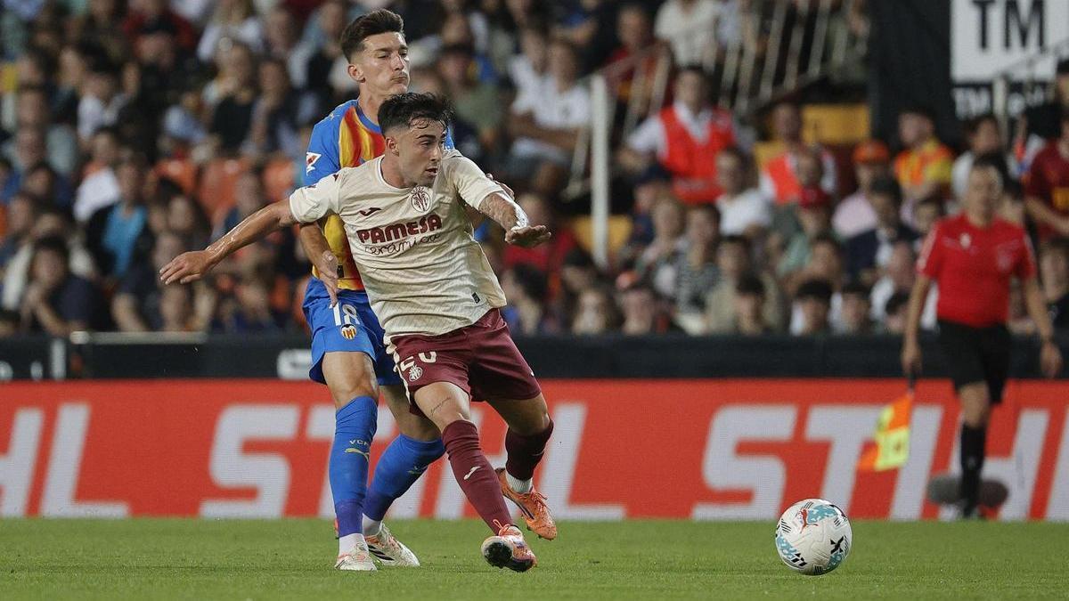 PREVIA VILLARREAL – VALENCIAL: La Cerámica presenta un Derbi que no entiende de clasificaciones PREVIA VILLARREAL – VALENCIAL: La Cerámica presenta un Derbi que no entiende de clasificaciones