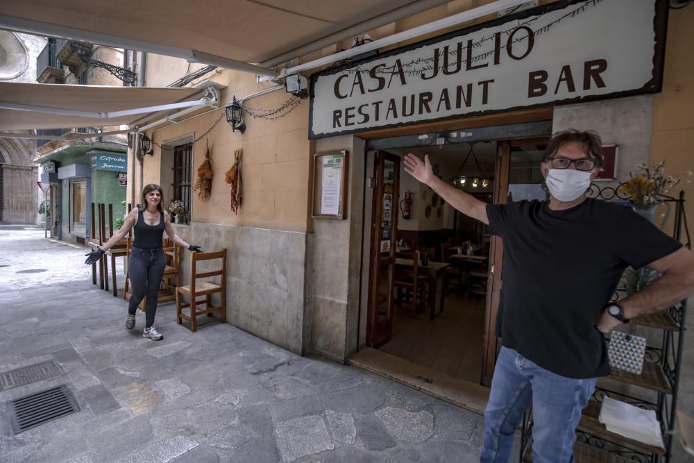 Tag 1 der Phase 2: Restaurants und Cafés öffnen Innenräume