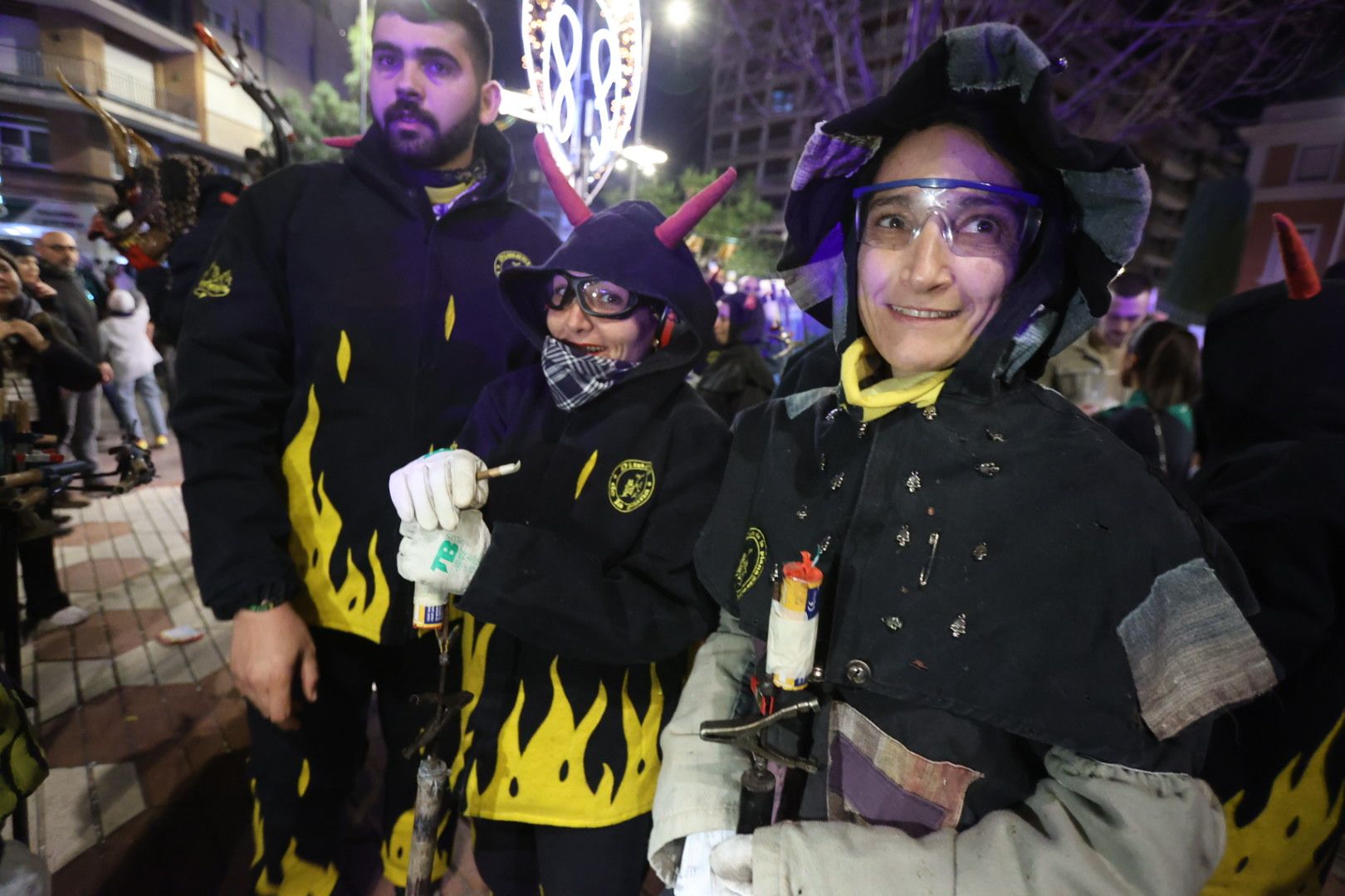 Galería: El Correfoc ilumina la noche de Magdalena en Castellón
