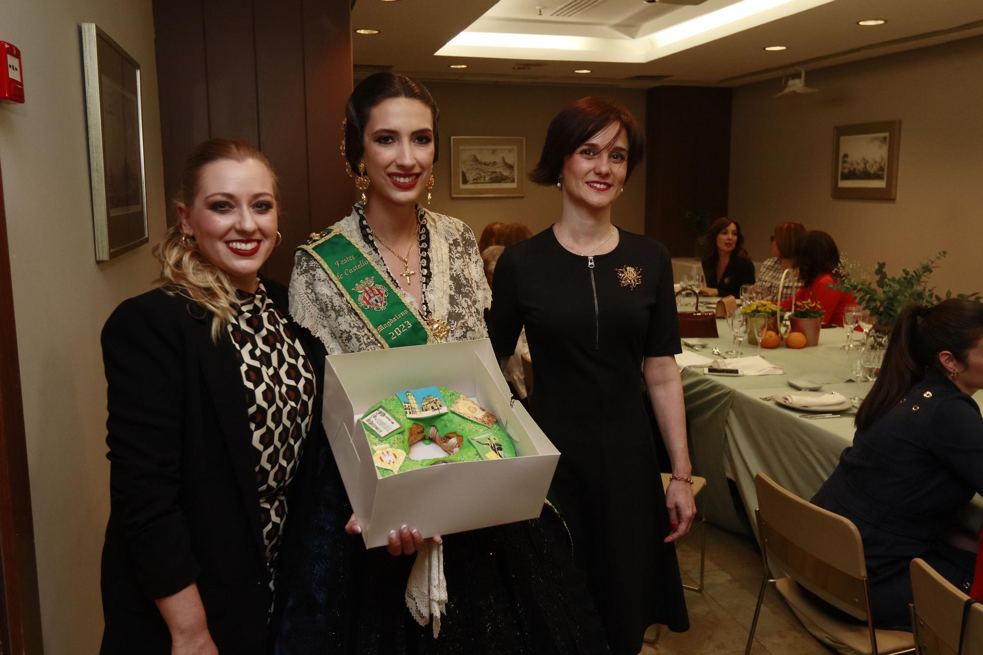 Homenaje a las reinas de las fiestas de la Magdalena