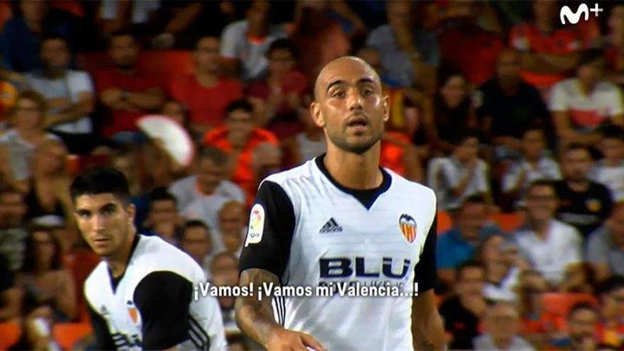 Zaza entona el "¡Vamos mi Valencia!" en pleno partido