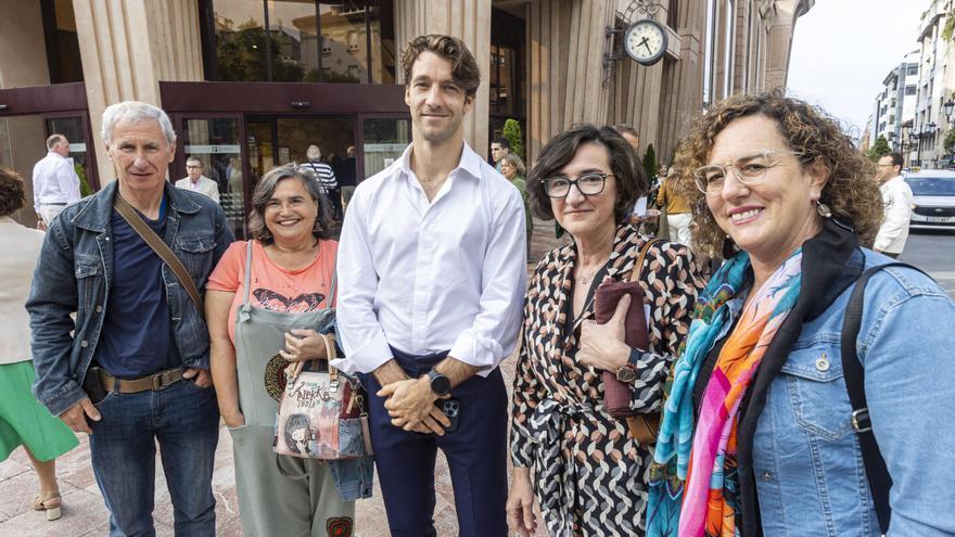Los vieneses se codean con sus fans: fotos y autógrafos a las puertas del Auditorio
