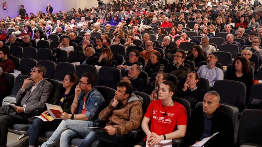 Socios en una asamblea del Grupo.