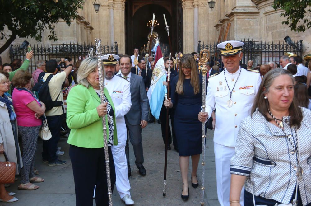 La Virgen del Carmen de Pedregalejo preside el Rosario de las Glorias