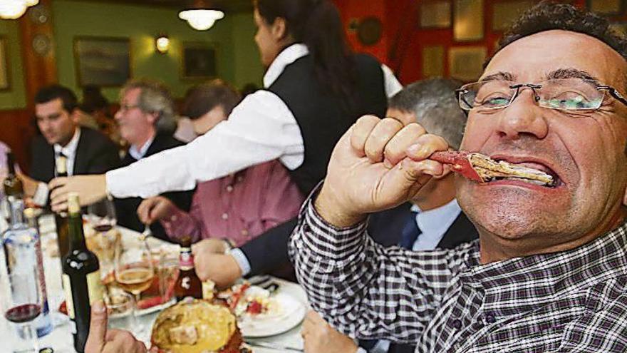 Degustación de centollo en Lareira do Larexo, el año pasado. // Muñiz