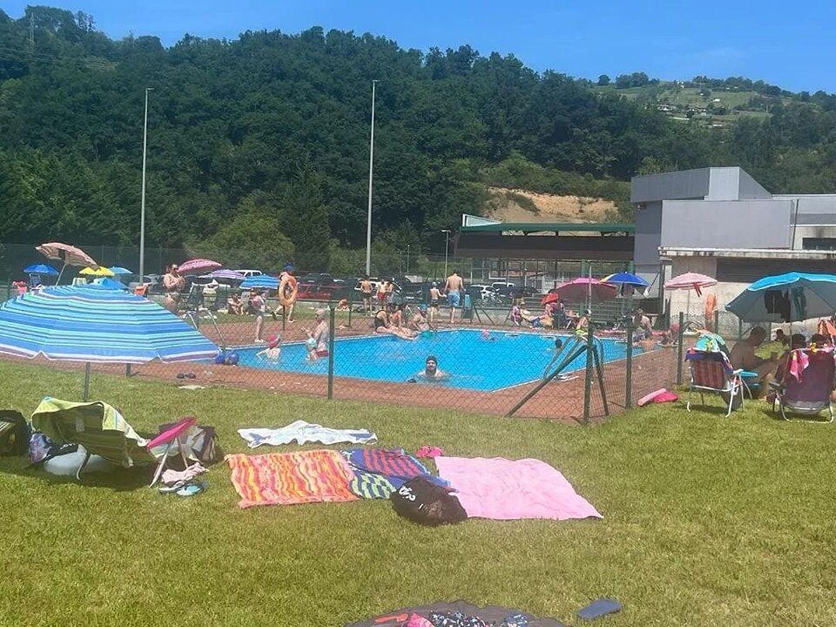Una de las piscinas de Pola de Laviana.