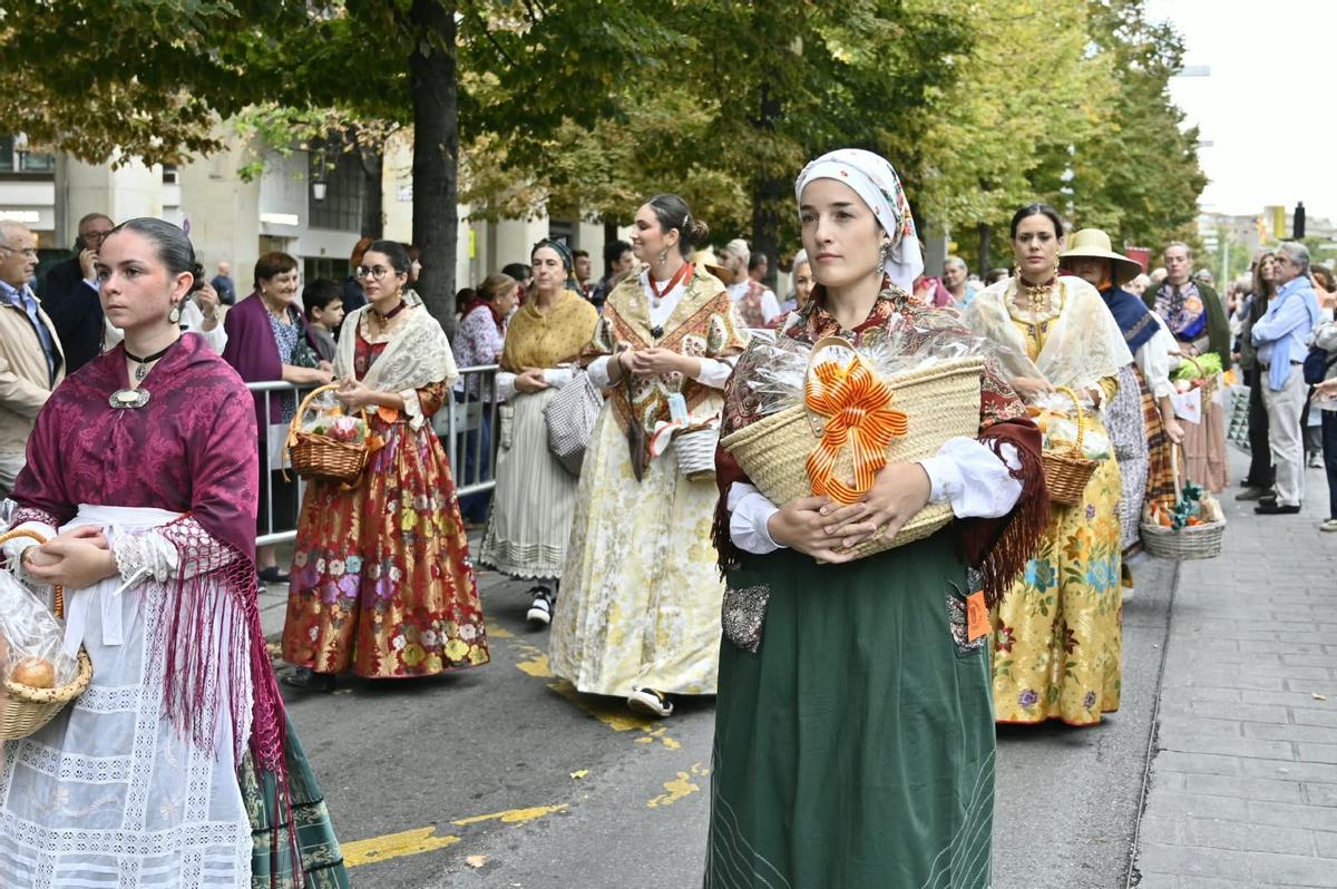 EN IMÁGENES | La Ofrenda de Frutos llena de color y tradición el centro de Zaragoza un año más EN IMÁGENES | La Ofrenda de Frutos llena de color y tradición el centro de Zaragoza un año más